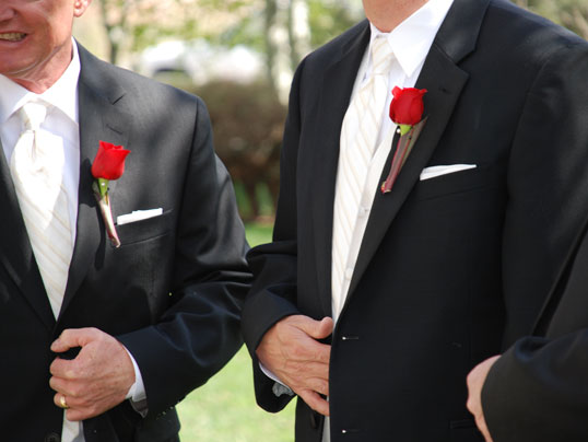 groomsmens boutonier wedding flowers